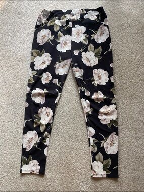 Boohoo Black Leggings with green and Cream Floral Print